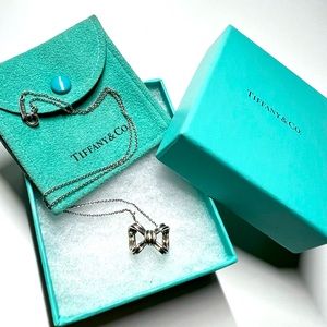 Tiffany & Co. Bow Necklace 💎RARE💎